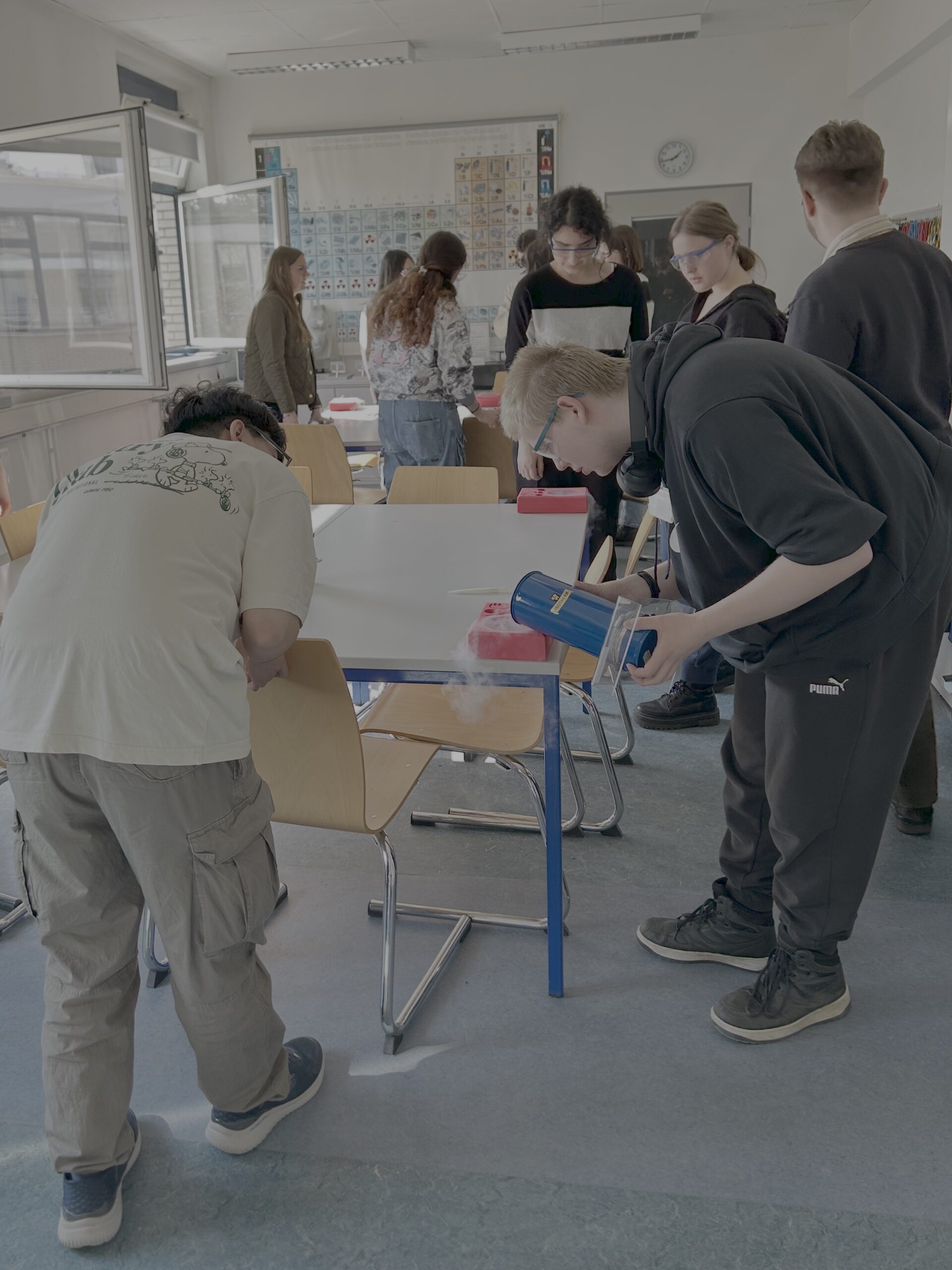 Mehr über den Artikel erfahren Besuch im Helmholtz-Zentrum